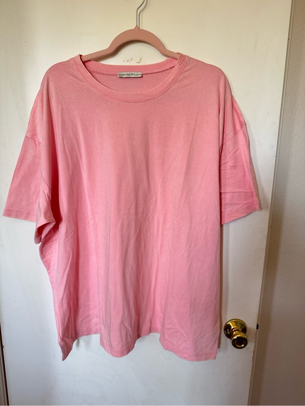 Zenana Outfitters Pink Short Sleeve Tee New without tags